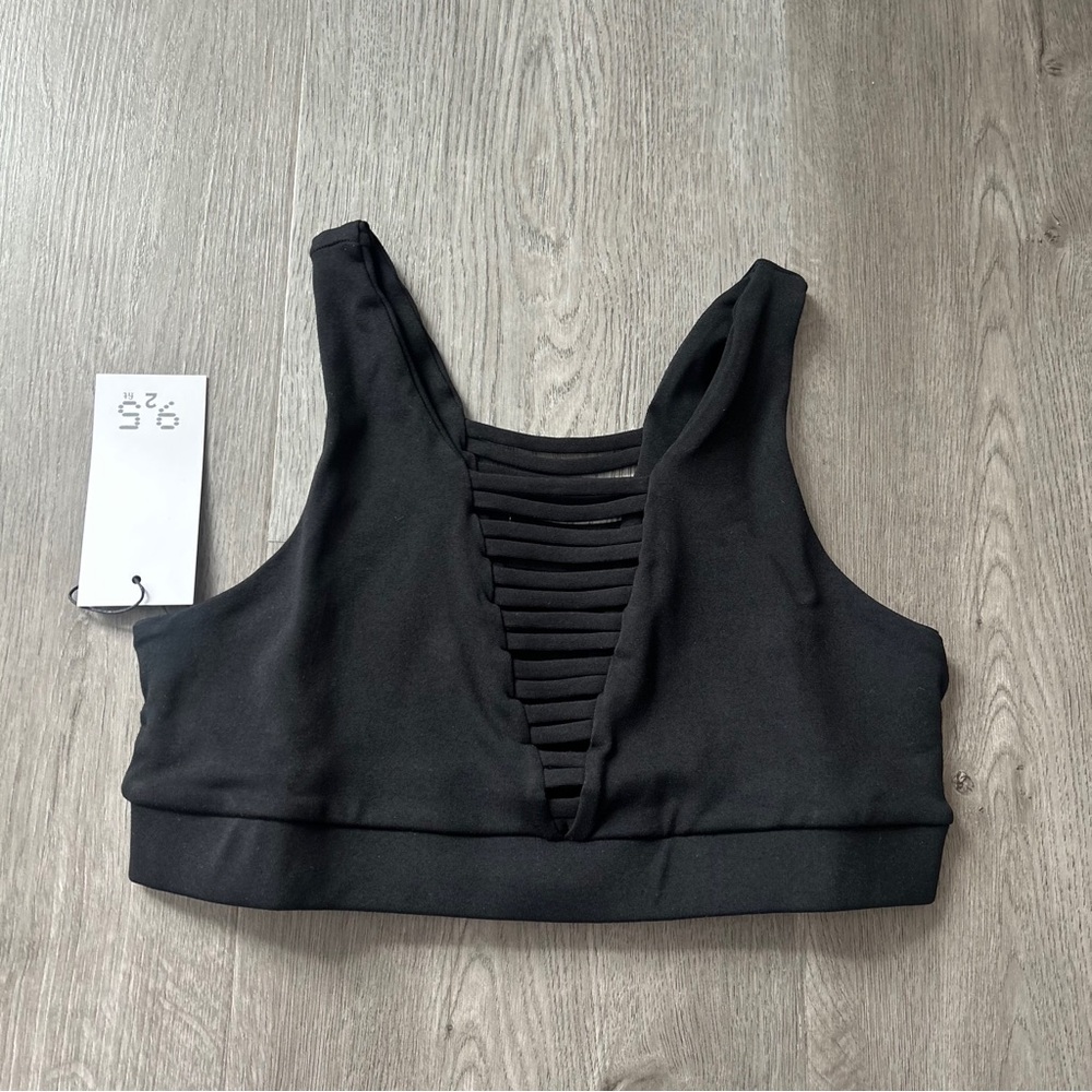 NWT 925fit NO STRINGS ATTACHED sports bra black size medium‎ women’s athletic